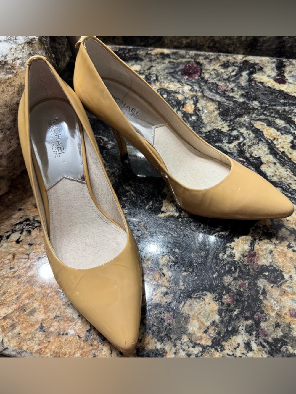 MICHAEL Michael Kors Nude Patent Flex Pump